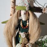 anioł stróż w butelkowej zieleni - 