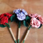 Bukiet róż z filcu (fioletowy) - 