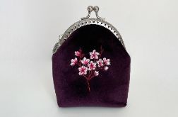 Portmonetka oberżynowa Sakura haftowana