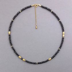 Naszyjnik czarny.