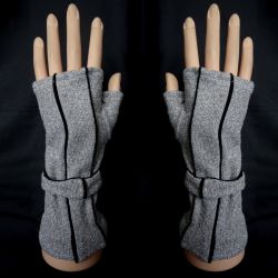Rękawiczki szare  z czarną lamówką