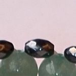 Seria " Talizman Ochronny" Bransoletka nr 17 - zbliżenie koralika z hematytu