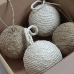 BOMBKI CHOINKOWE SZNURKOWE - SZARO-BURE - 