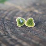Malutkie zielone kolczyki serduszka - kolczyki zielone serduszka