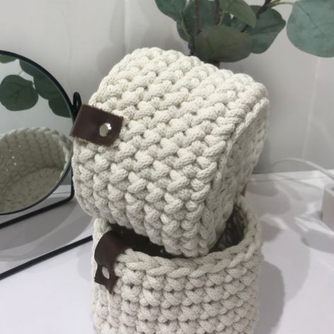 Koszyk 15x12cm,kosz do przechowywania,z paskiem skórzanym.