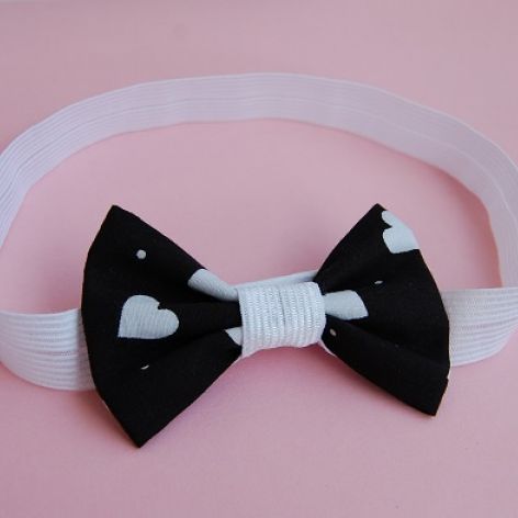 Opaska niemowlęca "Serduszka i kropeczki w czerni i bieli"