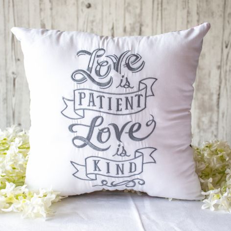 Poduszka - Miłość cierpliwa jest