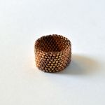 Pierścionek koralikowy złoty 6 - poierścionek obrączka