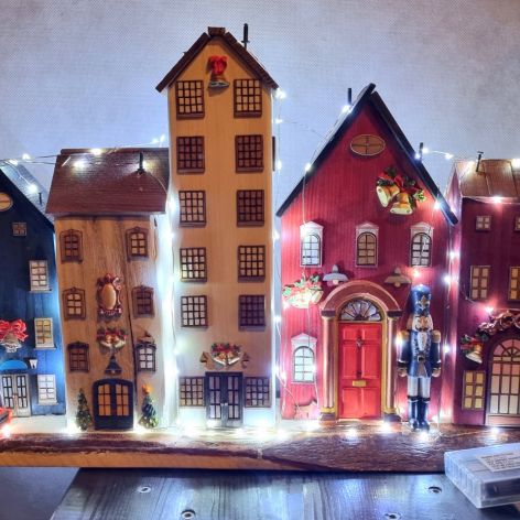 Świąteczne, drewniane domki - LED 6