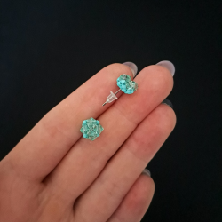 Małe miętowe sztyfty z kryształków i stali nierdzewnej