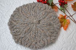 Szaro - beżowy beret z warkoczem