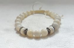 Bransoletka z muszli perłowej ivory pleciona makrama