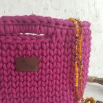 Różowa torebka - Zbliżenie na kolor