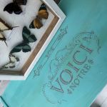 Dekoracyjna komoda, ceramiczne gałki - 