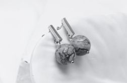 Klasyczne kolczyki w kolorze srebrnym z Jaspisem Szarym