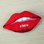 Broszka haft sweet lips - 