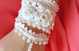 Biała bransoletka BOHO