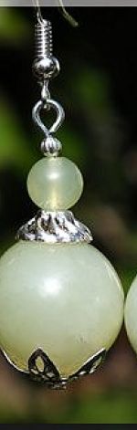 Perłowe jadeity