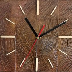 Zegar drewniany stojący Kostka
