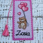 Haftowana zakładka z misiem, personalizowana - zakładka z imieniem. - 
