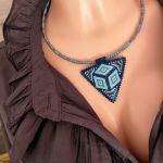 Naszyjnik Trójkąt Geometryczne Wzory Krótki 25.154 - 