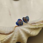 Kolczyki Błękitna Łąka – serca z zatopionymi kwiatami - 2