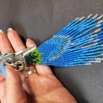 Niebieski kwiat - brelok z frędzli zawieszka chwost do kluczy torebki plecaka - Niebieski kwiat - brelok z frędzli zawieszka chwost do kluczy torebki plecaka