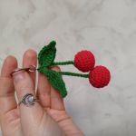 Brelok wiśnia, Brelok do kluczy, Letni brelok na prezent - 