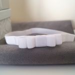 Biała opaska elastyczna Ania 15 minimalistyczna - bezuciskowa opaska