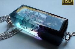 Eden - początek. Piękny, duży wisior z żywicy.