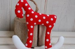 Wesoły konik na białym biegunie