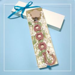 Zawieszka do smoczka lub gryzaka. Kwiatek.