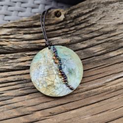 Wisiorek ręcznie robiony - Ziemia Przebudzona