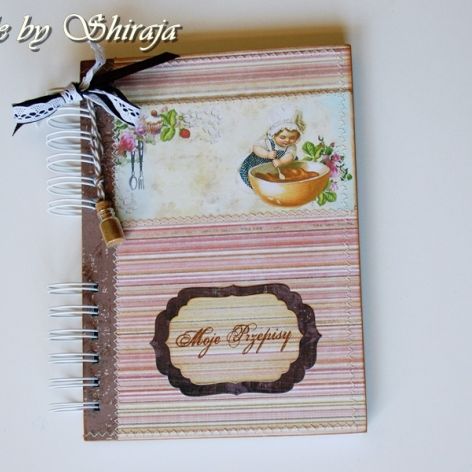 Przepiśnik-kuchnia pachnąca cynamonem