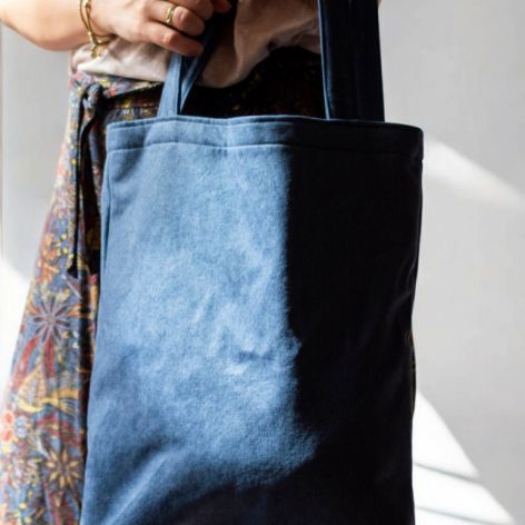 Duża granatowa torba shopperka