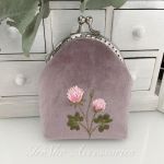 Portmonetka damska “Kwiat koniczyny”, welurowa haftowana ręcznie - 