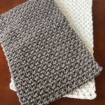 Bieżnik ręcznie robiony,obrus na stół mech ,35x80cm 5mm. - 