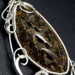 Srebrny wisior ze skamieliną pokrytą pirytem - wisior srebrny wire wrapped