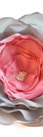 Broszka szaro różowa 8cm kwiatek