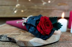 Róża z filcu - czerwona