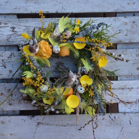 Wianek wiosenno-świąteczny naturalny żółty