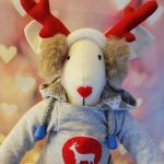Świąteczny renifer rudolf - Rudolf w nausznikach