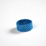 Pierścionek koralikowy niebieski 5 - pierścionek niebieski