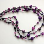 Purple - Naszyjnik sznurek i szkło - Prosty, ale efektowny
