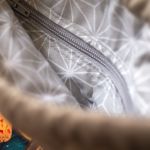 Welurowa torebka listonoszka w ważki - 
