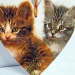Serce z kotkami - Urocze dwa kocięta