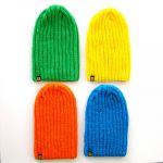 komplet kolorowych czapek unisex - 