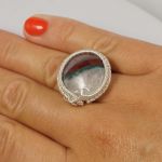 Agat, Srebrny pierścionek z agatem - Agat Srebrny pierścionek z agatem biało czerwonym ręcznie wykonany, prezent dla niej, prezent dla mamy prezent urodzinowy biżuteria autorska