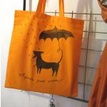 Pomarańczowa torba z psem malowana - Pomarańczowa torba malowana Pies i Parasol