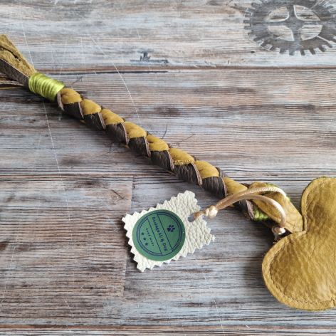 Zabawka dla psa, musztardowe serce, Zabawka ze skóry naturalnej,  szarpak,  akcesoria dla psa 